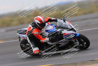 media/Jan-14-2023-SoCal Trackdays (Sat) [[497694156f]]/Turn 11 Inside (950am)/